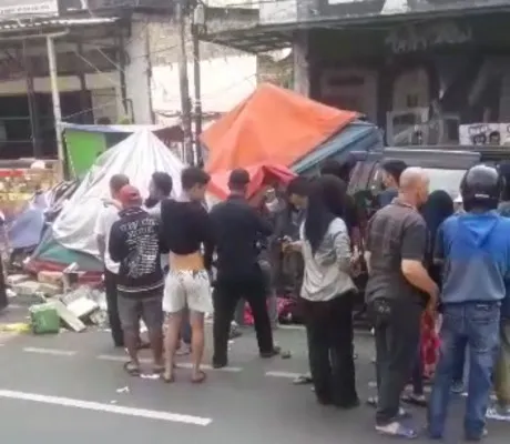 Kendaraan roda empat menabrak pejalan kali di kawasan Tanah Abang, Jakarta Pusat hingga tewas. (Ist)