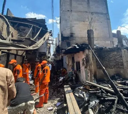 Kebakaran di Tambora Jakbar hanguskan puluhan rumah serta 1 orang meninggal. (Ist)