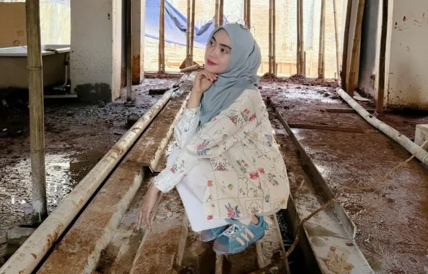 Ria Ricis masih mempermasalahkan mengenai rumah miliknya yang kini masih ditempati oleh mantan suaminya, Teuku Ryan. (Instagram Ria Ricis)