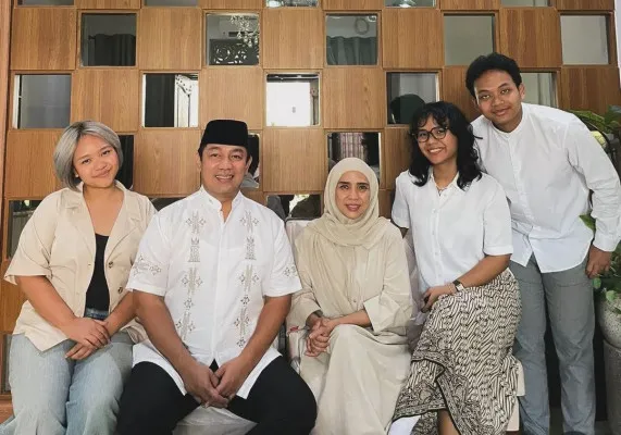 Profil Hendrar Prihadi calon Wakil Gubernur Jawa Tengah 2024 dari PDI Perjuangan.(Instagram Hendrar Prihadi)