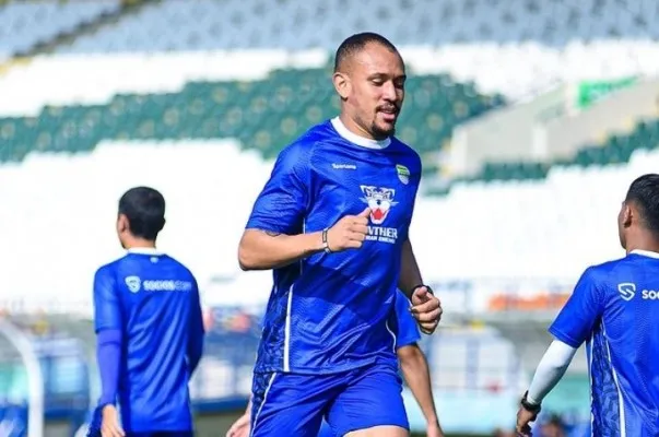 menanti debut Gustavo Franca di persib bandung.