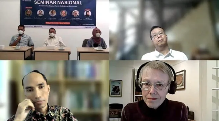 Sidney Jones (kanan-bawah) dalam Seminar Nasional bertema, "Tantangan dan Strategi Kontra Radikalisme di Indonesia" yang digelar di Kampus Paramadina, Jakarta Selatan, Sabtu (12/3/2022).ist