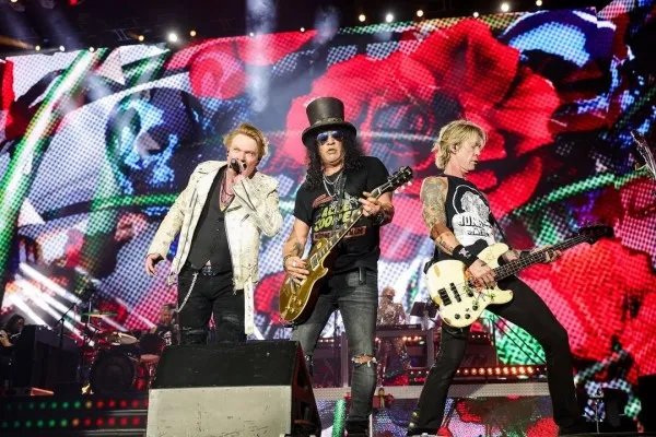 Lirik lagu November Rain - Guns N Roses (instagram/gunsnroses)