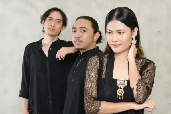 Soegi Bornean klarifikasi soal lagu Raksa dan beberapa hal lainnya yang dibahas oleh Fanny Soegi via X. (Instagram/@soegiborneanmusik)