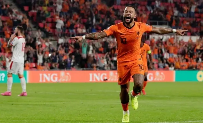 Memphis Depay, pemain andalan Timnas Belanda.(twitter OnsOranje)