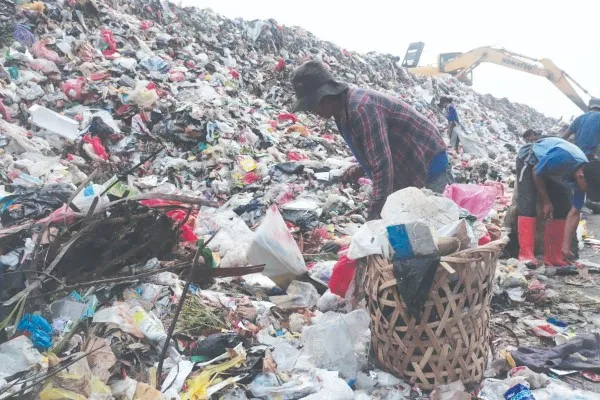 Kinerja Bupati Tangerang menanggulangi persoalan sampah disorot. Foto: Ist