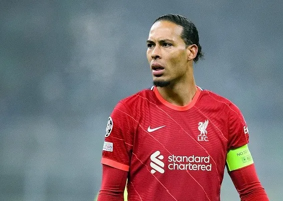 Virgl Van Dijk masuk daftar pemain yang diincar raksasa Primera La Liga, Real Madrid. (X.com)