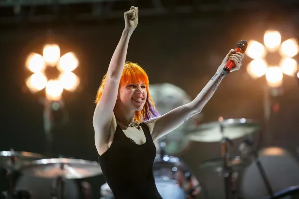 Vokalis Paramore, Hayley Williams kecap Donald Trump di acara Festival Musik iHeartRadio 2024 dan singgung soal Project 2025. (Alpha Coders)