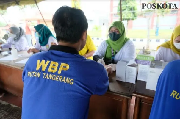 WBP Rutan Kelas I Tangerang saat mengikuti skrining HIV/AIDS. (Veronica)