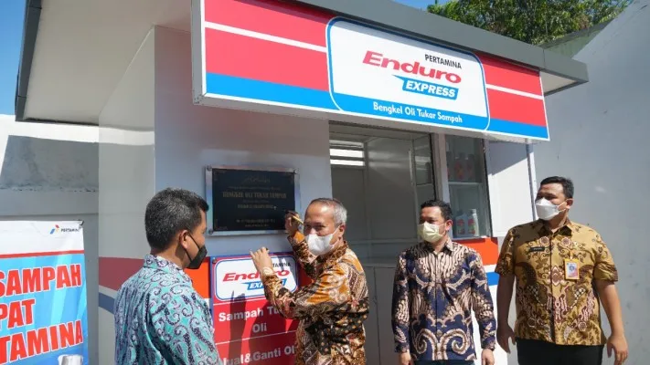 Komitmen Ramah Lingkungan, Pertamina Lubricantss Hadirkan Bengkel "Sampah Tukar Oli" (foto/pertamina)