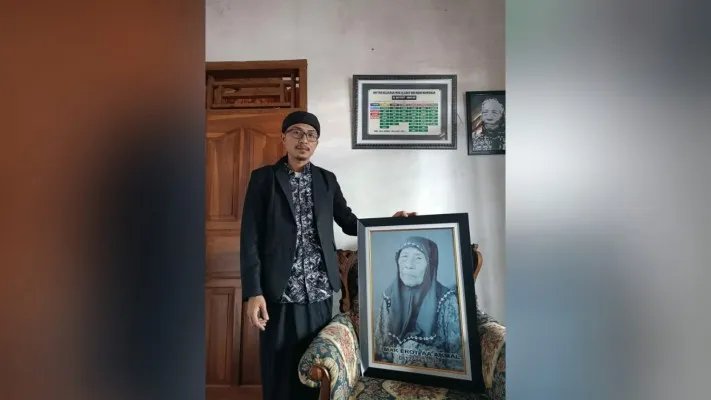 Cucu Mak Erot, Akmal. (foto: dok. akmal)