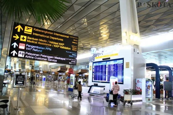 Foto : Situasi Bandara Soekarno Hatta, Tangerang, Banten. (Poskota/Iqbal)