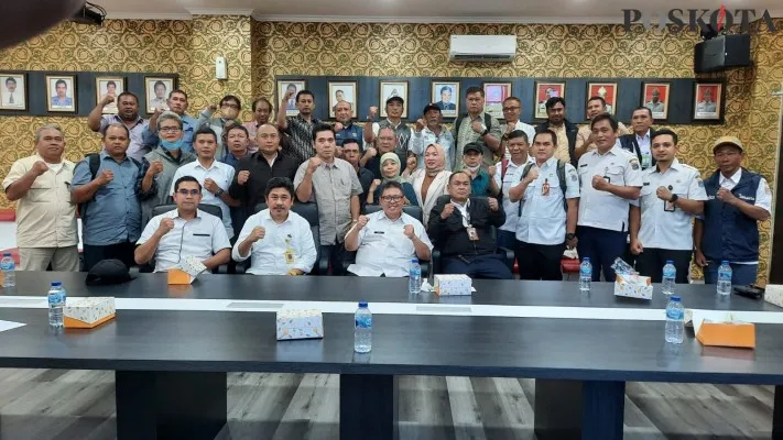 Foto: Kantor Badan Pertanahan Nasional (BPN) Jakarta Utara mencetak sejarah menargetkan kinerja di jajaran Kanwil BPN DKI Jakarta tahun 2023 dalam program PTSL. (Poskota/Aldi Rinaldi)