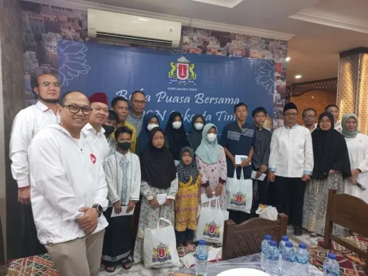 Foto: Kamar Dagang dan Industri (Kadin) Jakarta Timur menggelar buka puasa bersama dengan 15 anak yatim. (ist.)