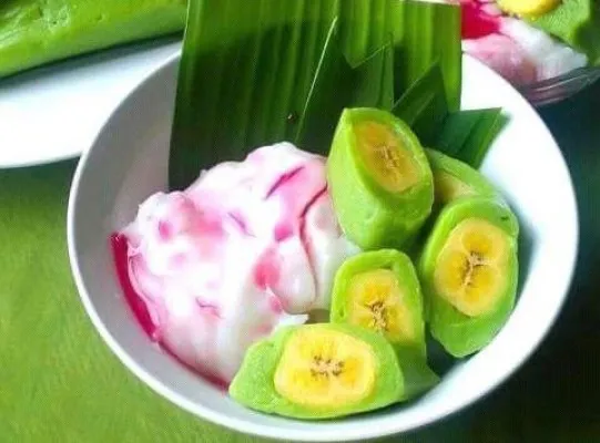 Resep Sederhana Es Pisang Ijo yang Manis dan Menyegarkan. (Ist)