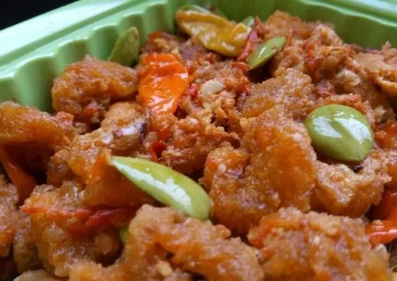 Menu makanan lezat dan nikmat Sambal Goreng Krecek Telu Puyuh, enak pakai petai.(Pinterest)