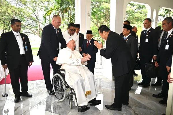 Foto: Ketua MPR RI Bambang Soesatyo menemui Paus Fransiskus di Jakarta. (Dok. Humas MPR RI)