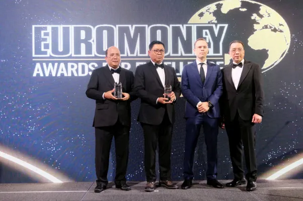 Foto: Bank Mandiri meraih penghargaan dari Euromoney sebagai Best Bank in Indonesia 2024. (Dok. Bank Mandiri)