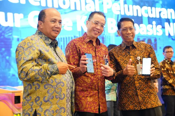 Foto: Bank Mandiri dan Kereta Api Indonesia (KAI) Group sinergi antar Badan Usaha Milik Negara (BUMN) ini diresmikan melalui penandatanganan perjanjian kerjasama perluas ekosistem digital bidang transportasi. (Dok. Bank Mandiri)