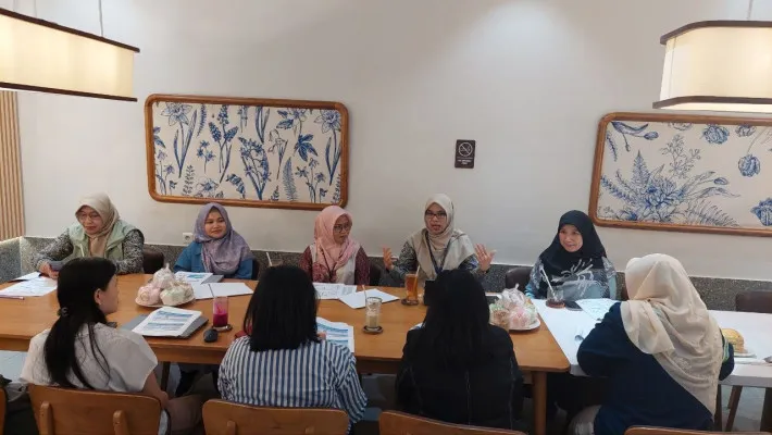 Foto: BPJS Kesehatan Kantor Cabang Jakarta Pusat, membahas solusi digitalisasi yang dapat memperkuat proses administrasi layanan, khususnya dalam menjaga agar para karyawan tetap mendapatkan akses kesehatan secara optimal. (Dok. BPJS Kesehatan)