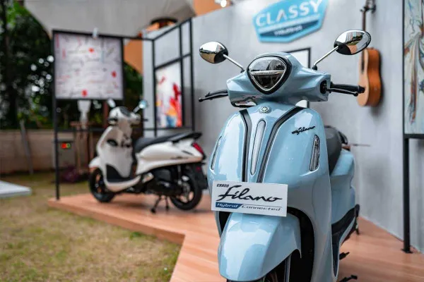 Foto: Sepeda motor Yamaha Grand Filano berwarna biru, jenis motor skutik stylish. (Dok. OLX)