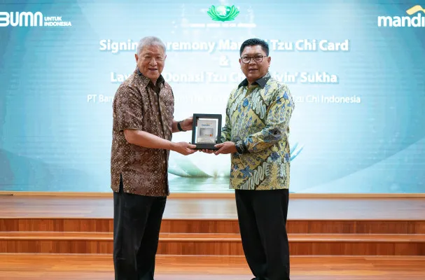 Foto: Bank Mandiri bersama Yayasan Buddha Tzu Chi Indonesia luncurkan Kartu Kredit Berbasis Donasi dan Layanan Filantropi Digital di Livin’. (Dok. Bank Mandiri)