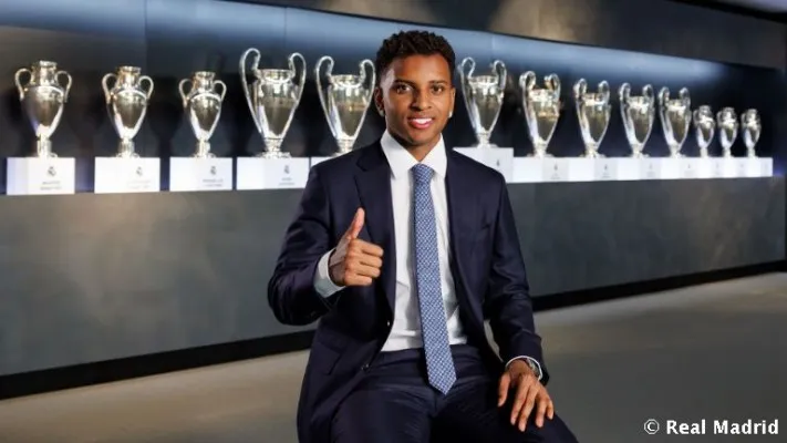 Rodrygo resmi memperpanjang kontraknya dengan Real Madrid