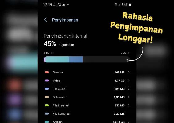 Simak cara mengahpus file sampah di hp Samsung. (Poskota/Adam Ganefin)