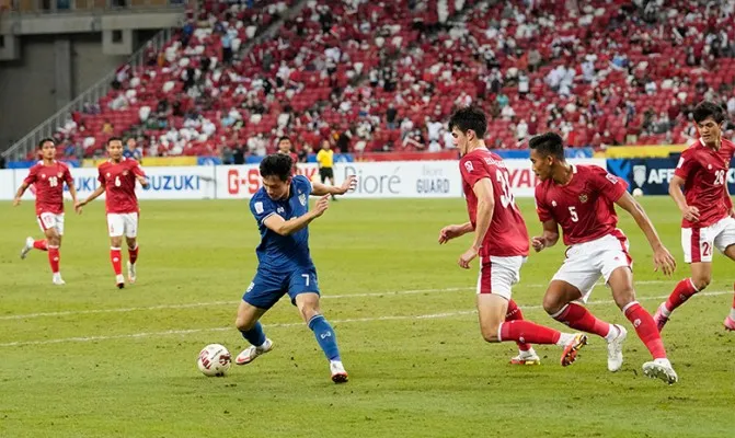 Dibantai Thailand 4-0, ternyata ini kelemahan skuad Garuda di Piala AFF 2020 menurut legenda sepakbola Indonesia. (Foto/affsuzukicup)