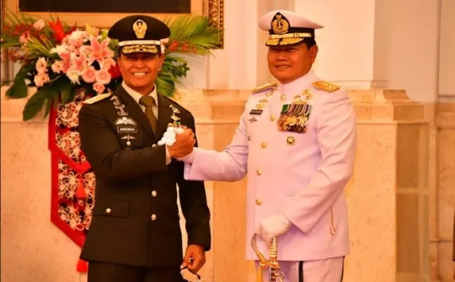 Panglima TNI dari Jenderal TNI Andika Perkasa kepada Laksamana TNI Yudo Margono. (ist)