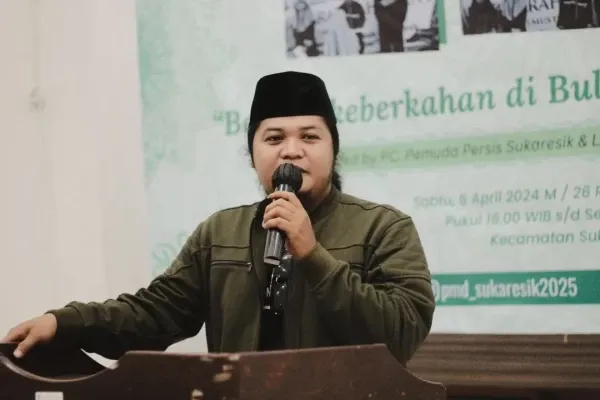 Ketua Umum Rumah Aktivis Institute (RAI), Andri Nurkamal menanggapi indeks kepuasan kinerja Pj Gubernur DKI Jakarta, Heru Budi Hartono sehingga layak maju Gubernur DKI Jakarta definitif. (Instagram/@andri_nurkamal)