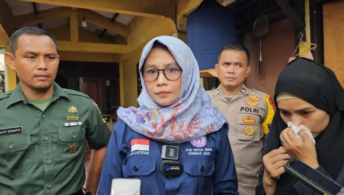 Pejabat sementara (Pjs) Ketua Umum Komnas Anak, Lia Latifa bersama Reni. (Foto/Veronica)