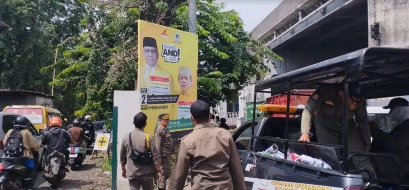 Penertiban APK di Kota Tangerang. (Foto/ist)