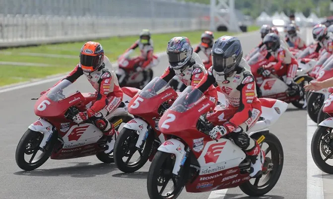 Kurang marshal, MGPA minta maaf dan pastikan balap ATC dan WSBK tetap berjalan pekan ini. (Foto/atc)