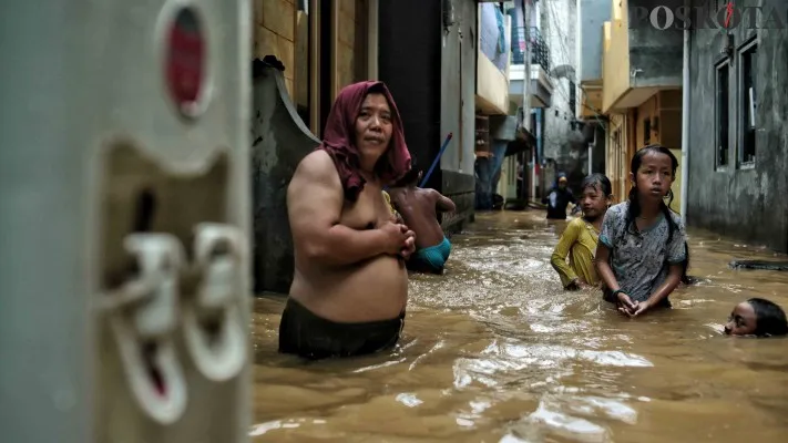 Ilustrasi banjir di Jakarta. (foto: poskota)