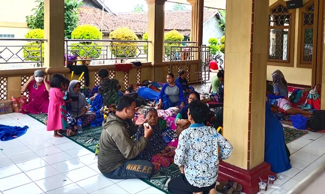 Kondisi Pengungsian warga di Kampung Barambang mengungsi. (Foto/yusuf) 