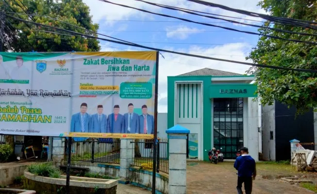 Baznas Pandeglang menetapkan zakat fitrah Ramadhan 2024 sebesar Rp40 ribu per orang yang disesuaikan harga beras. (Poskota.co.id/Samsul Fathony)