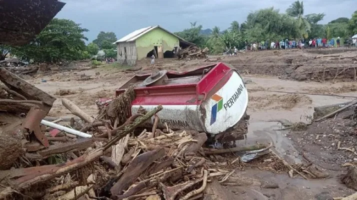 Bencana banjir bandang dan tanah longsor di NTT. (foto: istimewa)