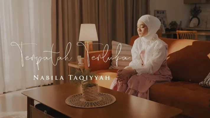 Lirik dan makna lagu Terpatah Terluka yang dinyanyikan Nabila Taqiyah. (YouTube/Nabila Taqiyah)