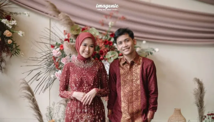 Busana lamaran Bintang Emon dan Alca Octaviani. (Instagram/@sistawedding)