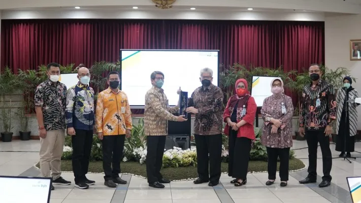 PT Bank Pembangunan Daerah Jawa Barat dan Banten Tbk (bank bjb) menerima kunjungan kerja dari BPD Kalteng dan BPD Sumut untuk studi banding. (ist)