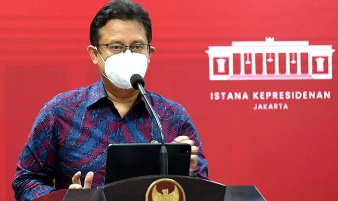 Menkes Budi Gunadi Sadikin, kasus positif Covid-19 terus naik hampir 800, Menkes minta masyarakat perketat Prokes.  (Foto/biropers)