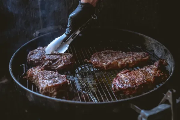 Cara masak daging kambing. (foto: aljazeera.net)