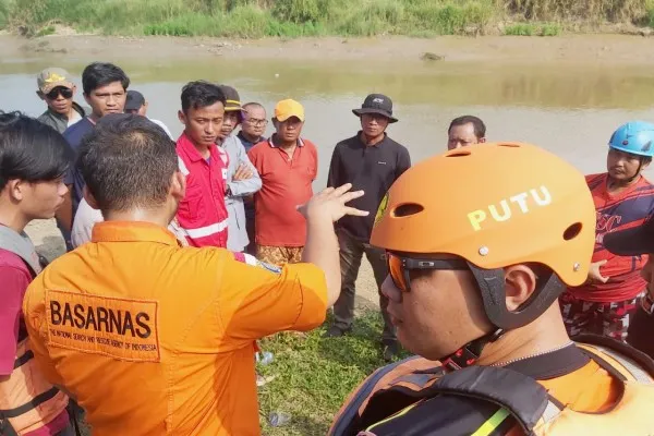 Gugun Gunawan tenggelam di Sungai Citarum saat mencuci daging hewan kurban. Foto: Ist.