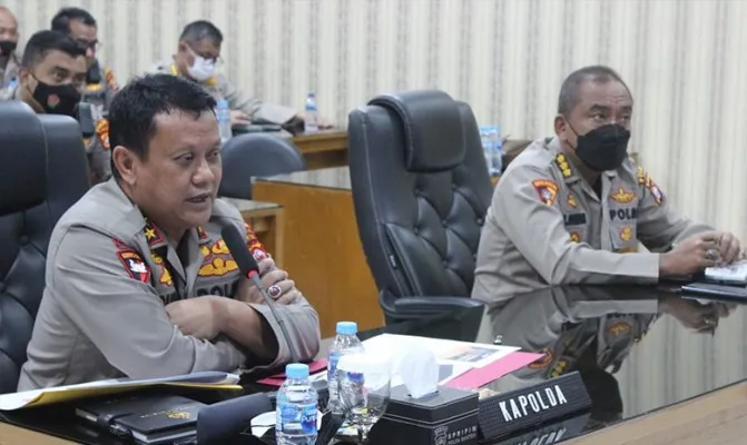 Kapolda Irjen Pol Rudy Heriyanto, ribuan buruh bakalan serbu Kantor Gubernur Banten, yang terdiri dari berbagai serikat pekerja se Provinsi Banten. (Foto/poldaserang)