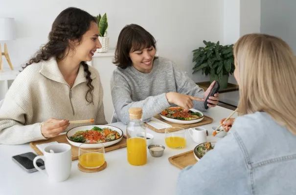 Pilih menu Sarapan sehat yang bisa turunkan kadar gula darah. (Foto: Freepik)