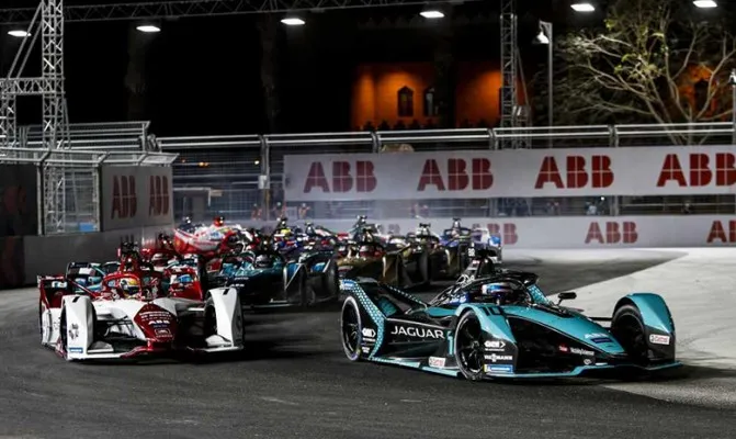 Akhir Oktober ini Pemprov DKI akan mengumumkan lokasi yang akan digunakan sebagai sirkuit Formula E, 2022 di Jakarta. (Foto/media.jaguarracing.com)