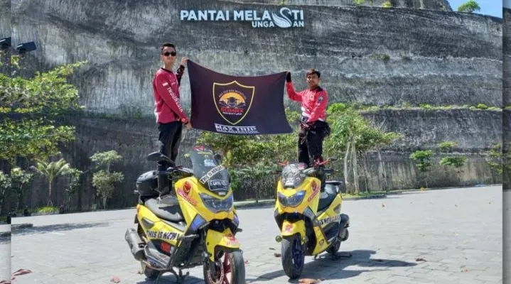 Dua Bikers Gomax Adventure lakukan Touring Merdeka dari Jakarta sampai Pulau Bali. (foto/gomax)