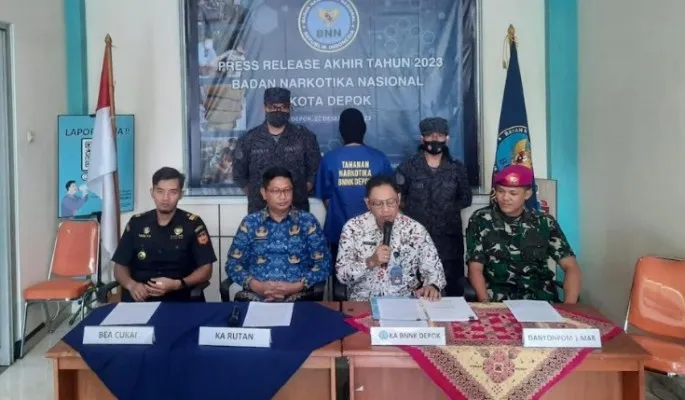 TNI Angkatan Laut (TNI AL) dan Badan Narkotika Nasional (BNN) kota Depok berhasil mengungkap dan menggagalkan kasus pengedaran narkotika jenis ganja.(Ist)