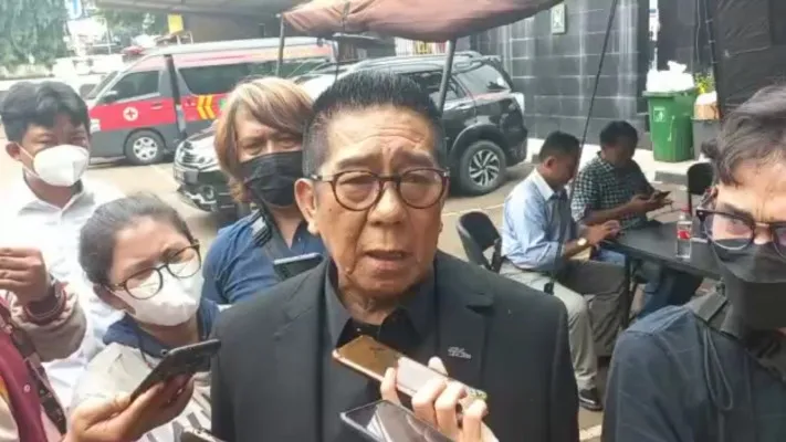 Kuasa hukum Irjen Teddy Minahasa, Henry Yosodiningrat. (foto:ist)